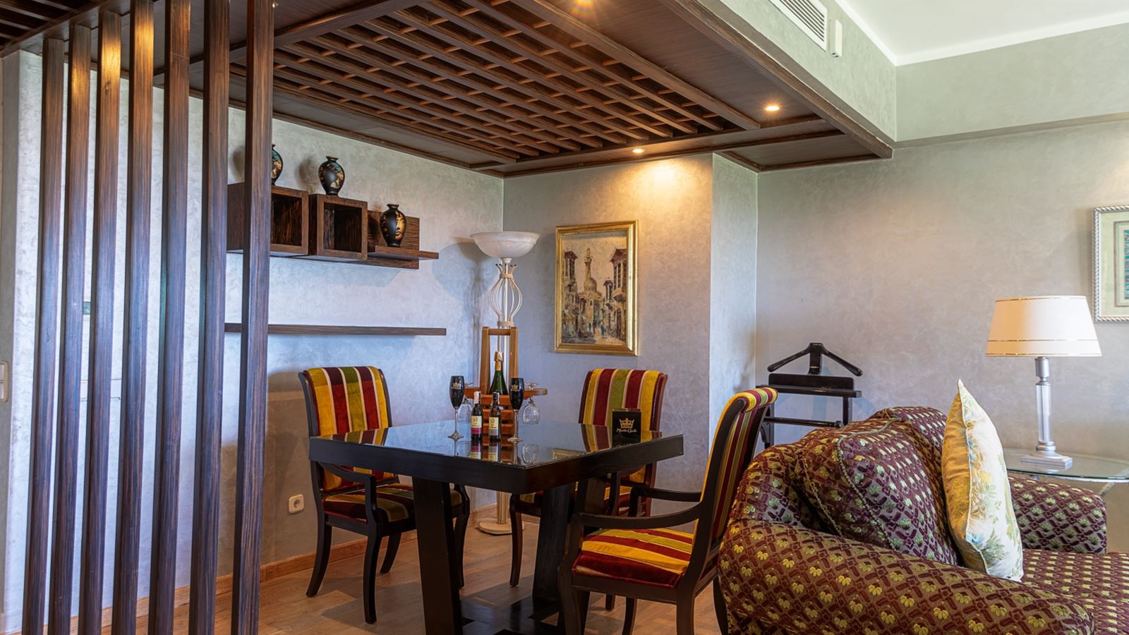 rooms-honeymoon--suite