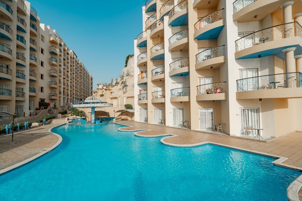 pools-outdoor--indoor-pool