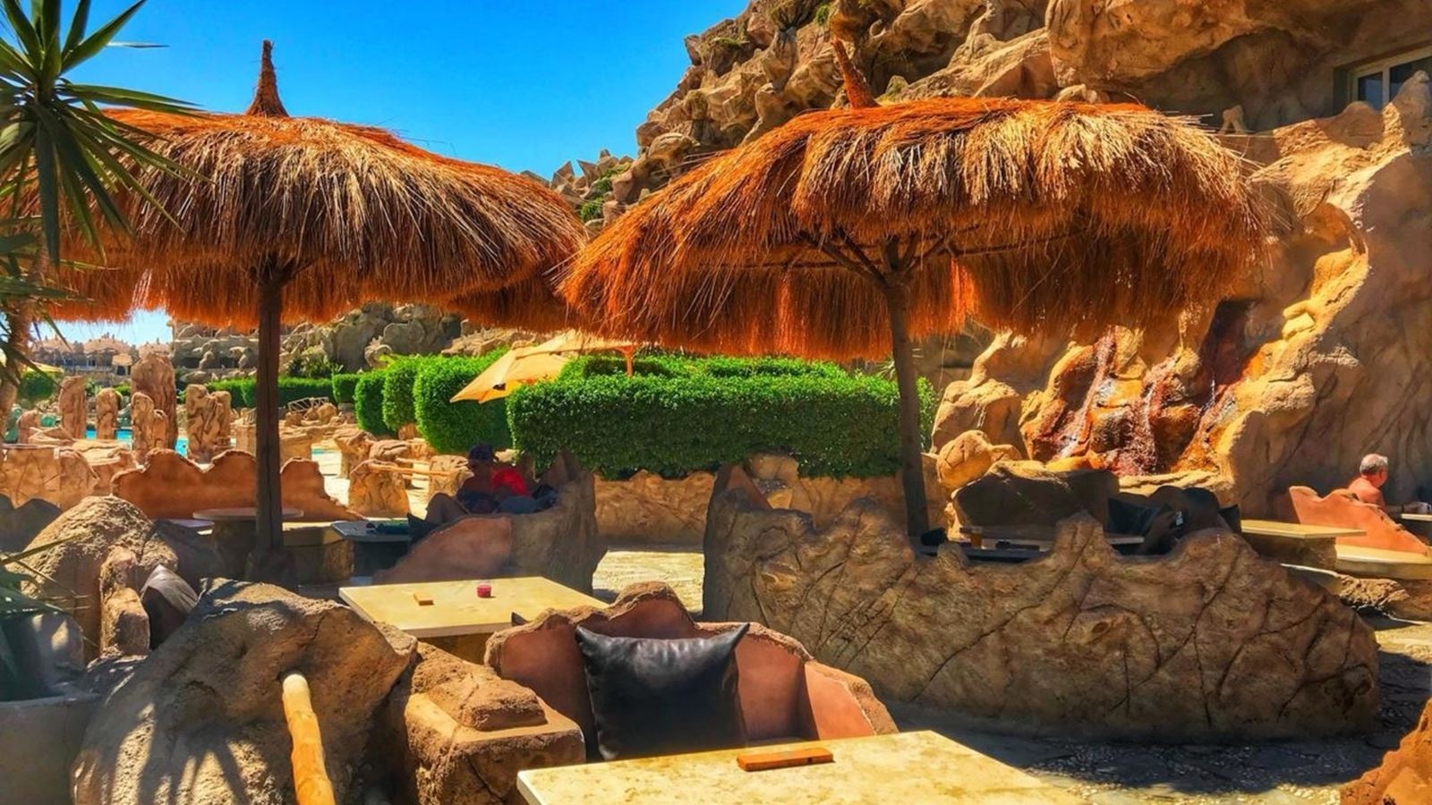 bars-barneys-pool-bar