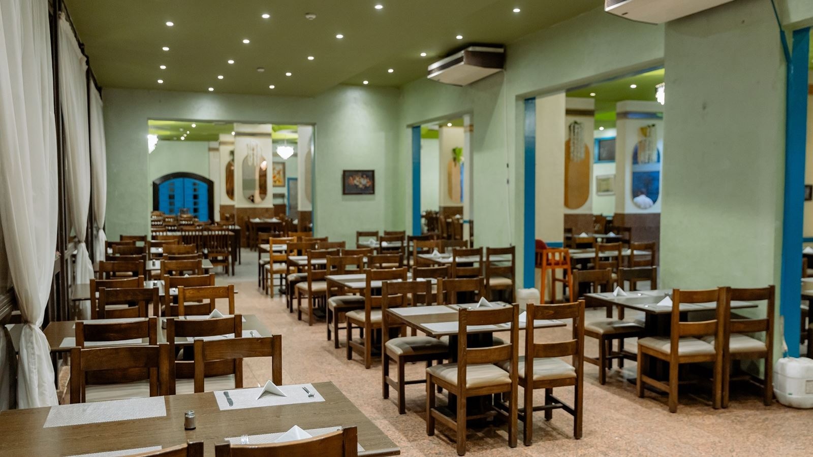 restaurants-main-restaurant