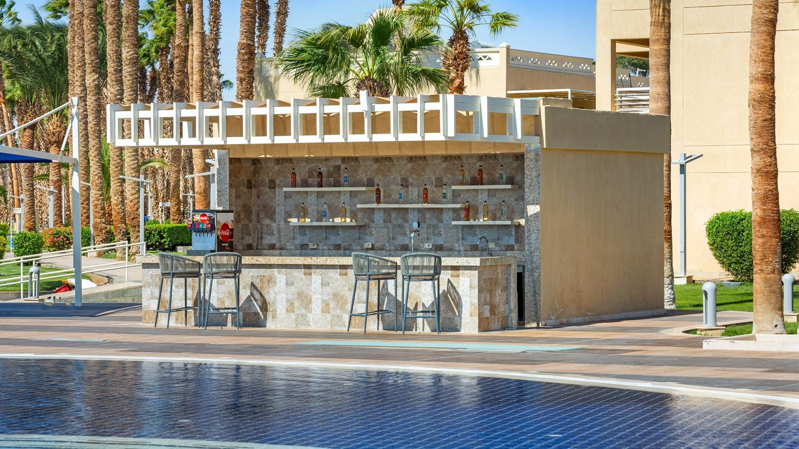 bars-culina-pool-bar