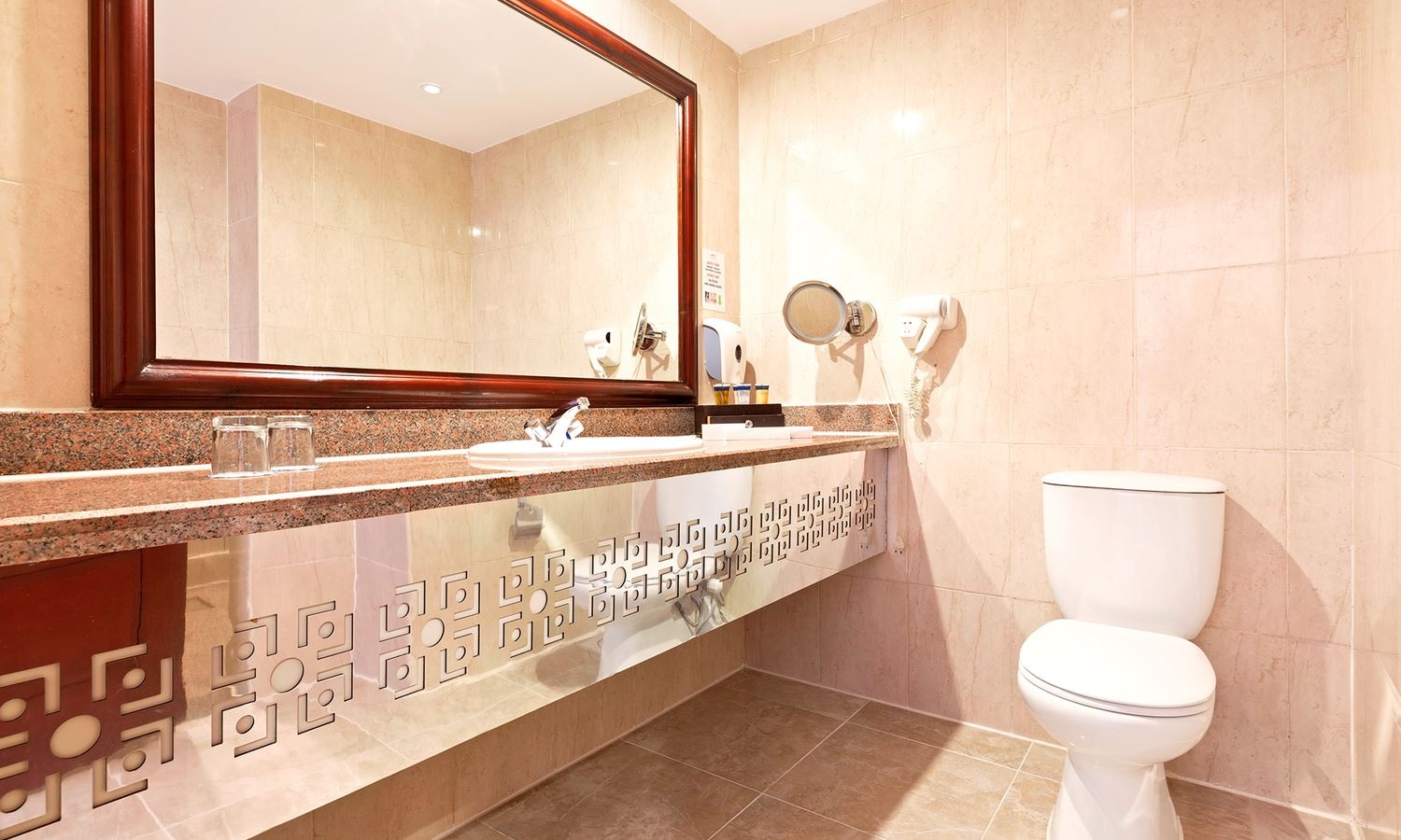 rooms-standard-room-garden-view