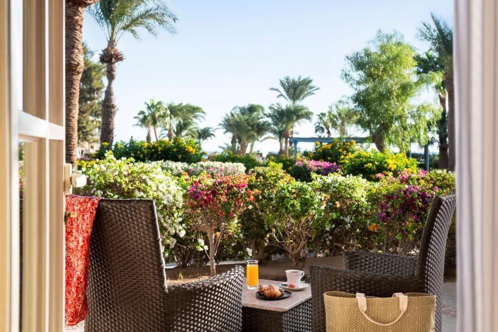 rooms-classic-garden-view-room