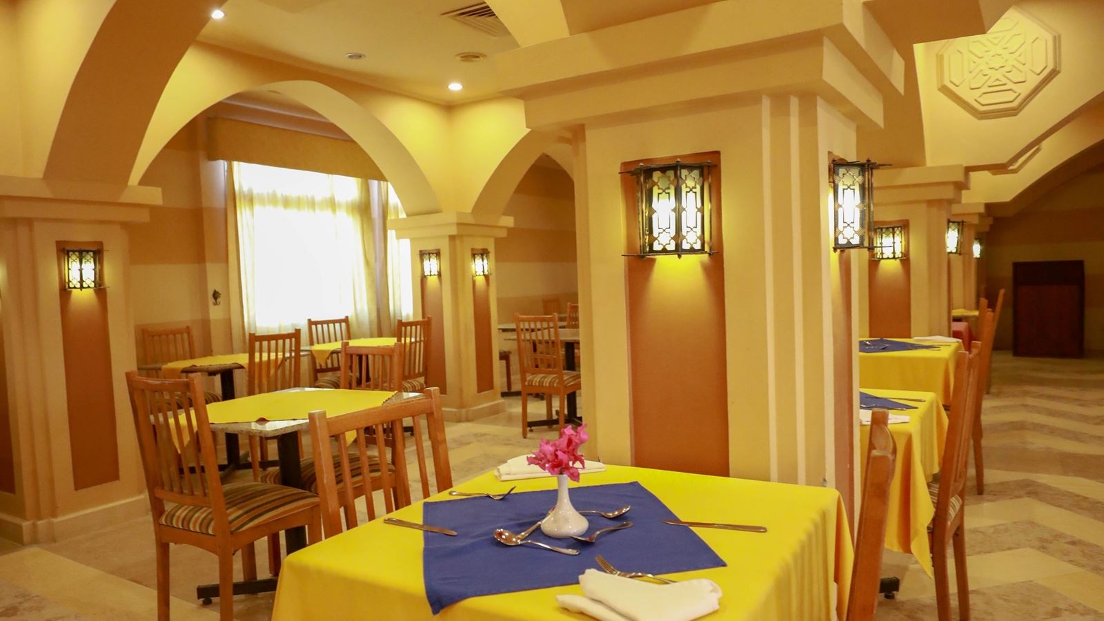 restaurants-arabesque-restaurant