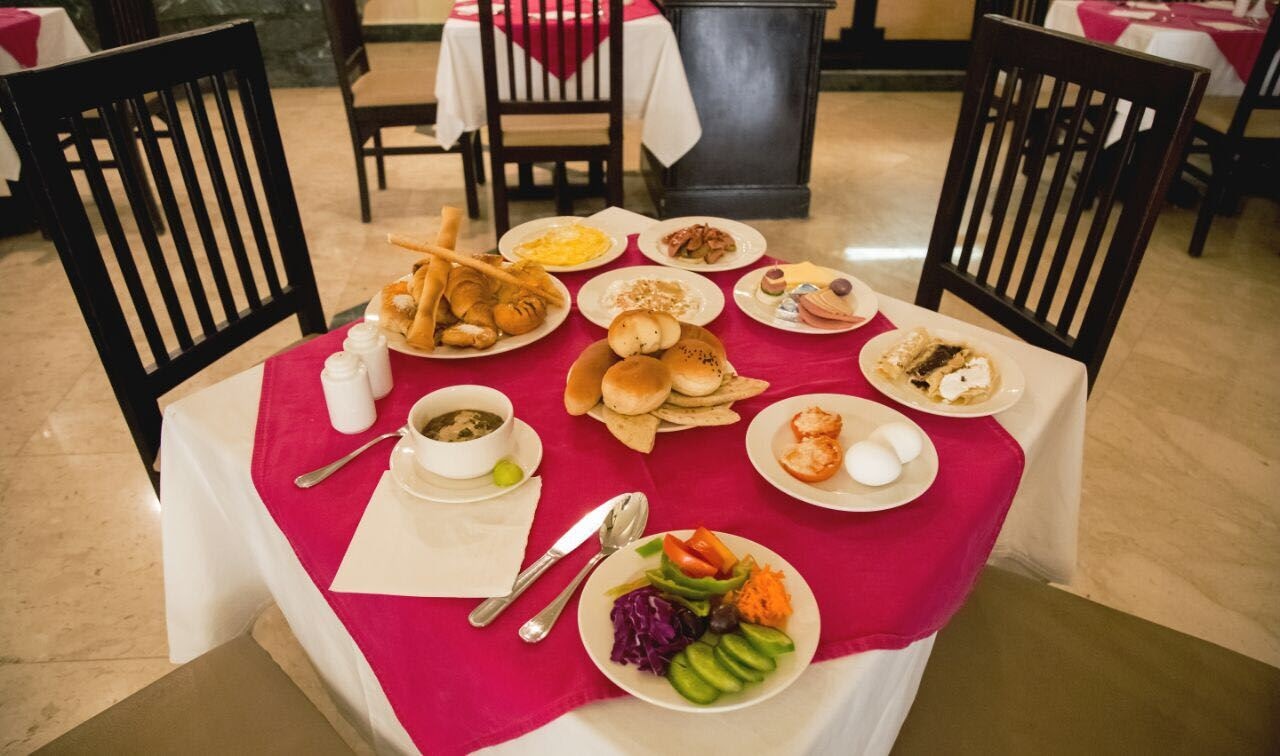 restaurants-layalina