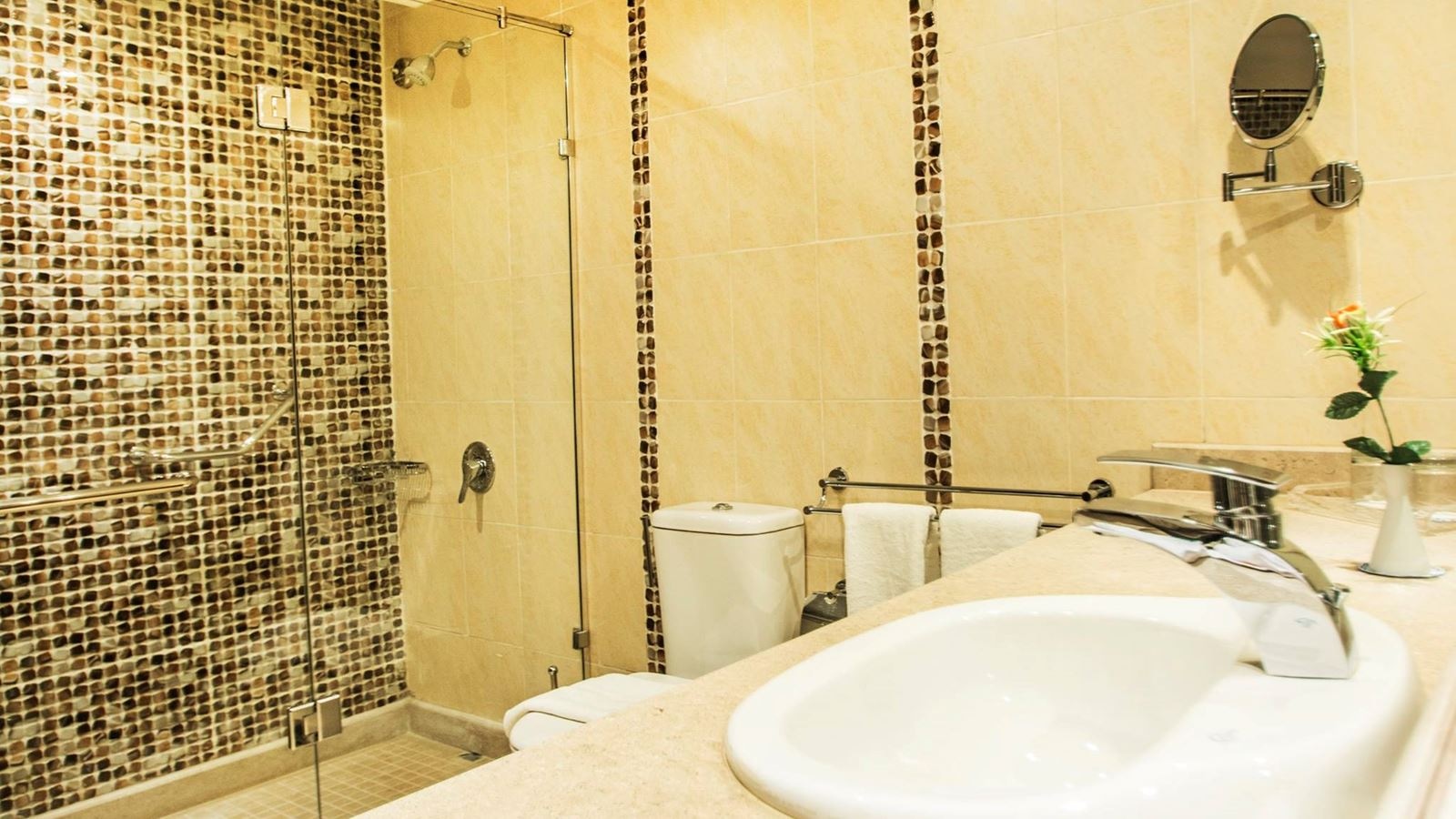 rooms-standard-double-room