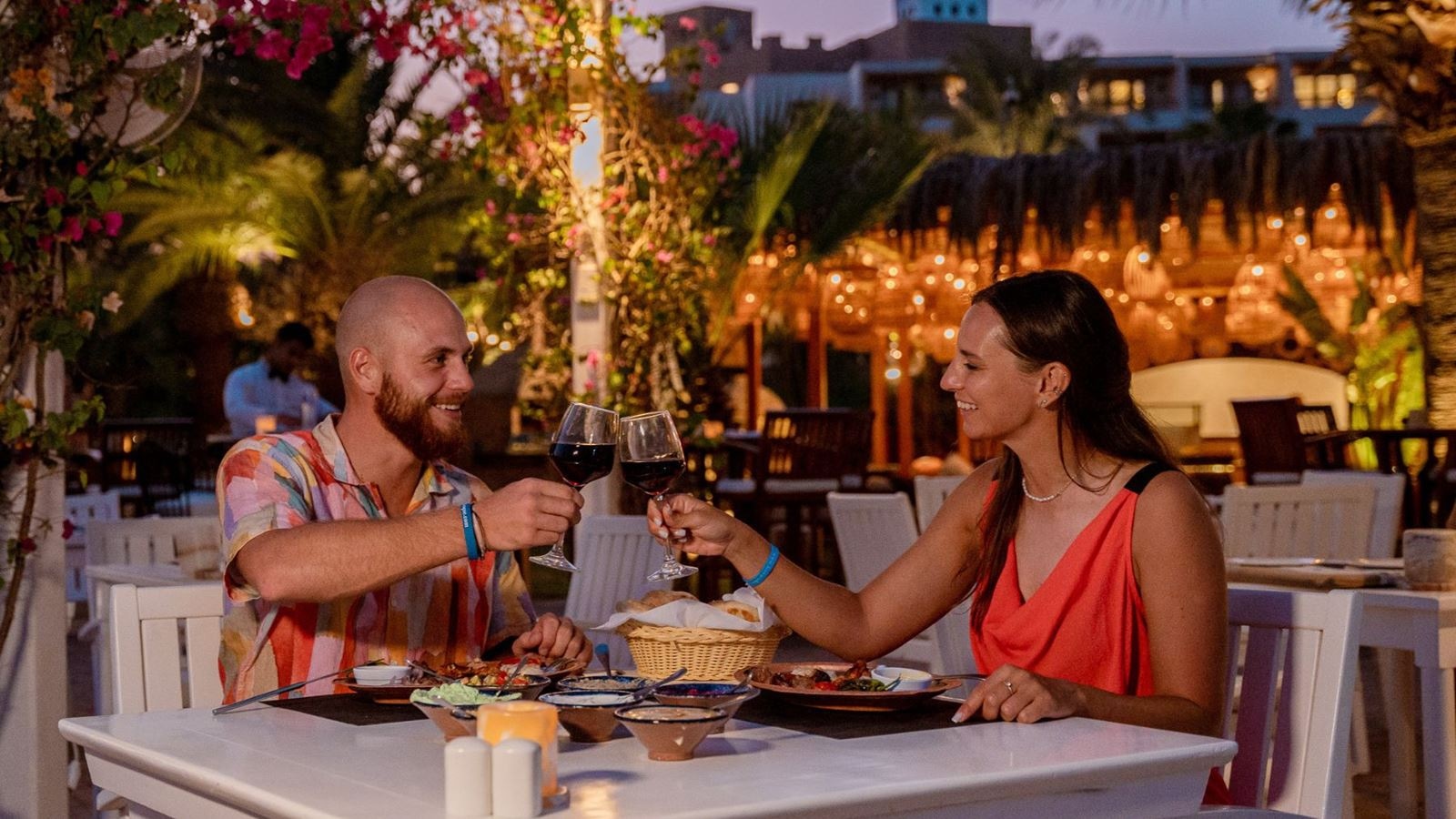 restaurants-beach-bar-and-restaurant