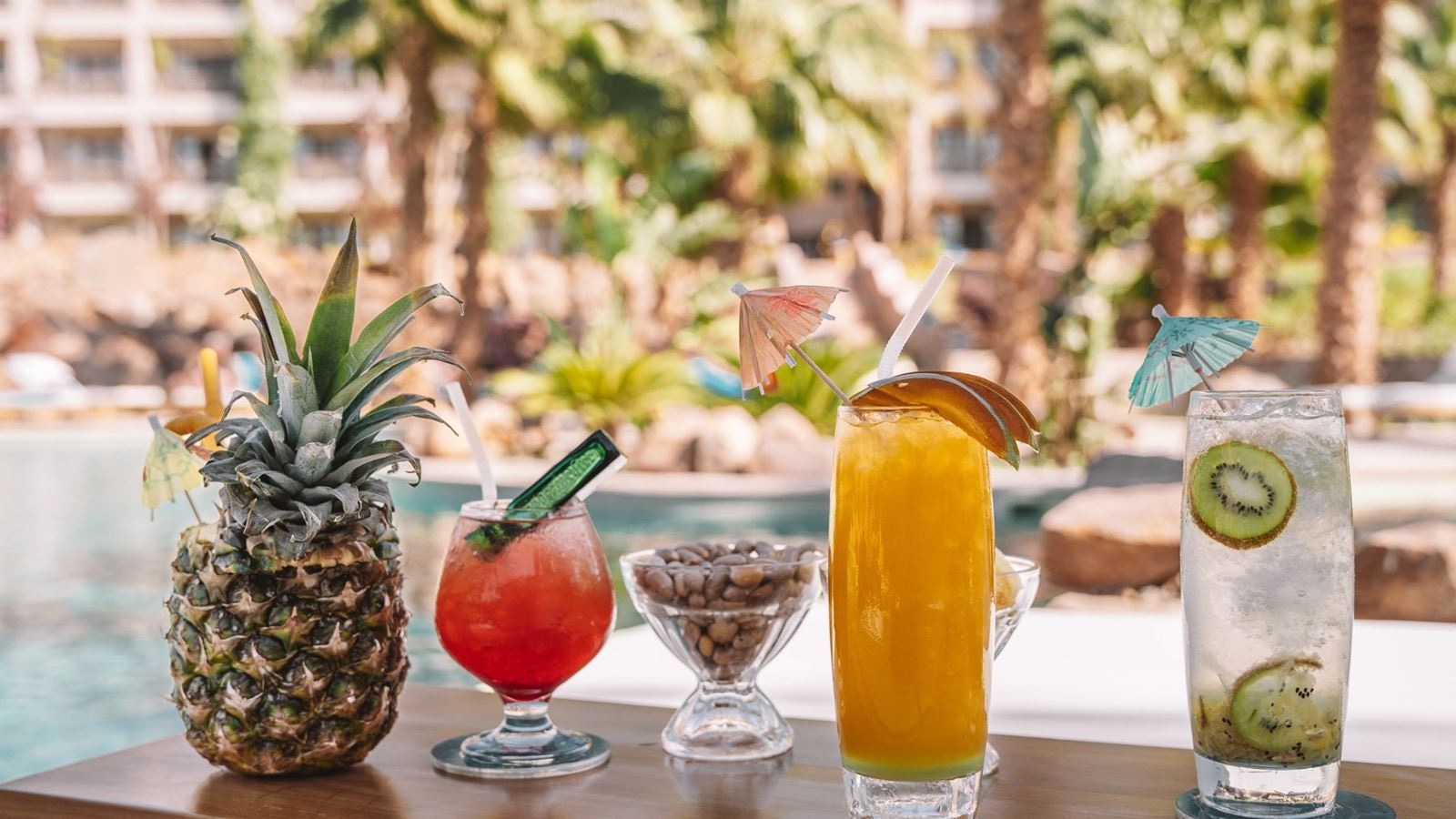 bars-jungle-pool-bar-adults-only