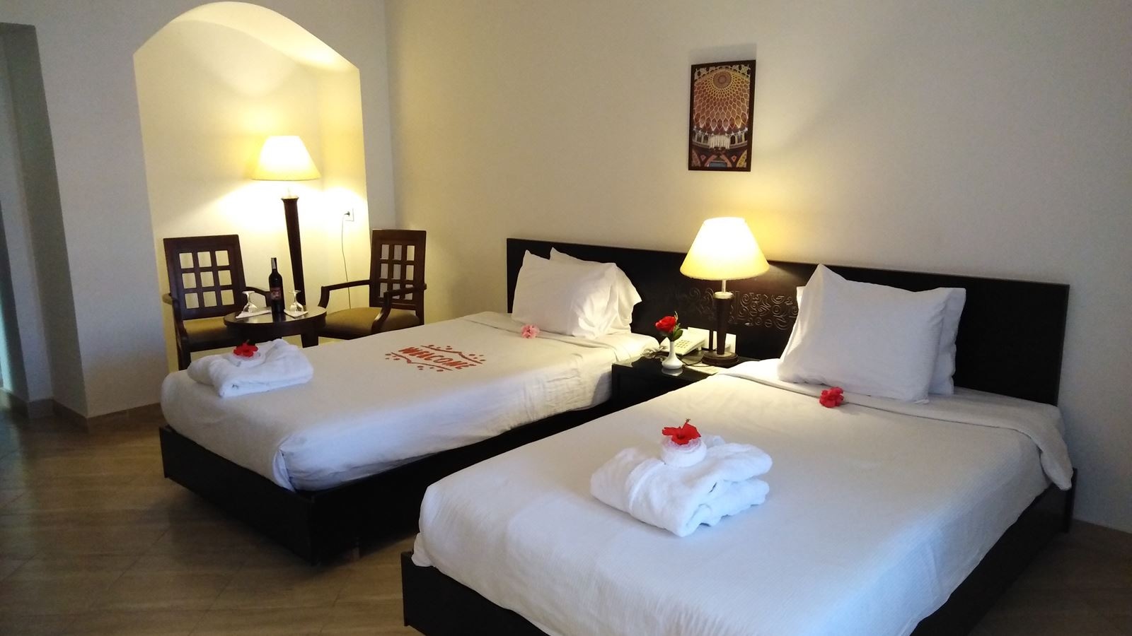 rooms-economy-room-pool-or-side-sea-view