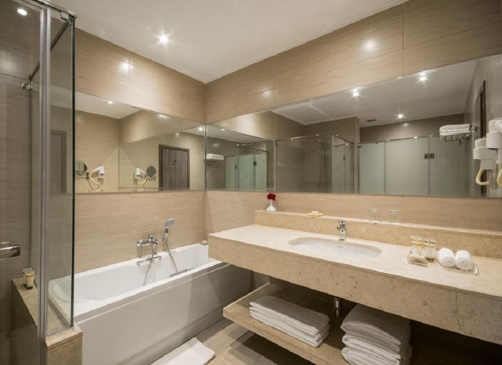 rooms-superior-side-sea-view