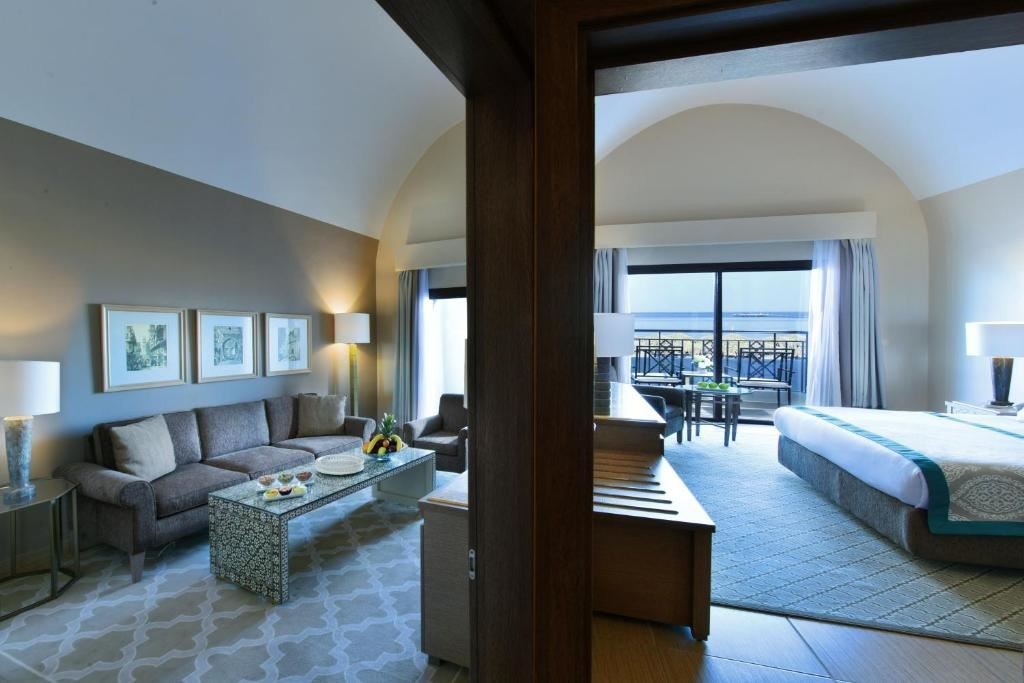 rooms-executive-suite