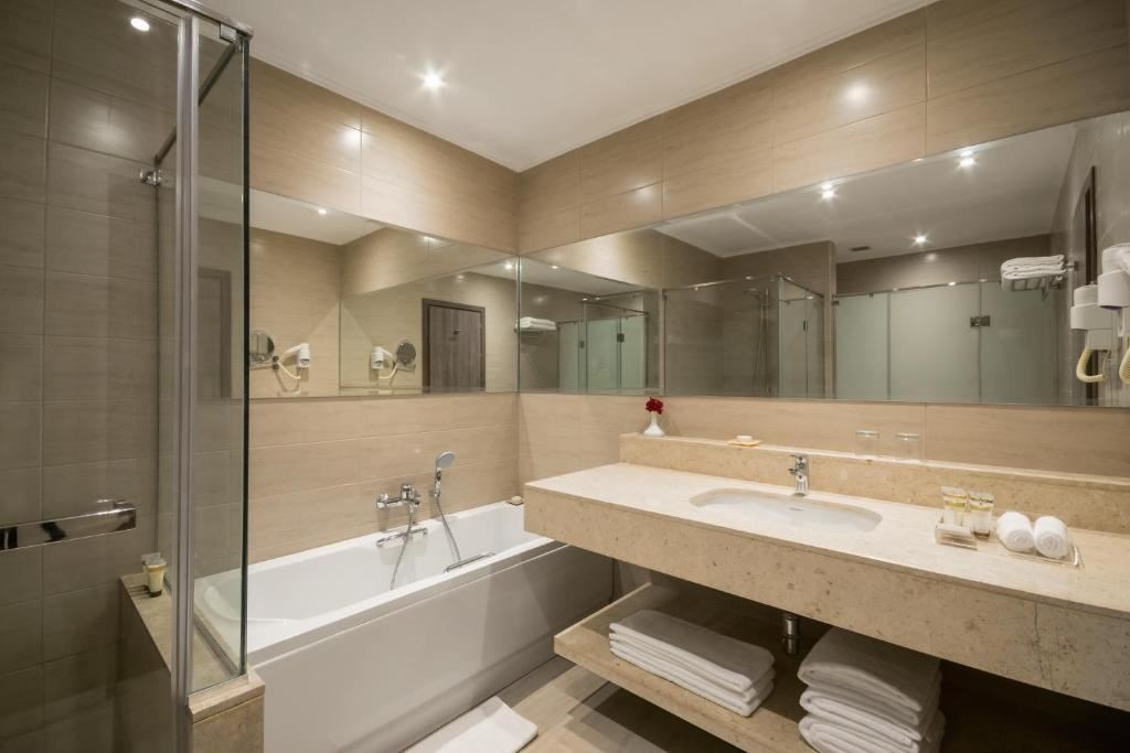 rooms-executive-suite