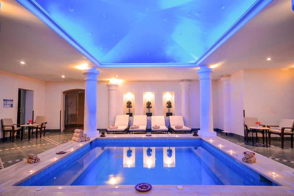 pools-indoor-pool