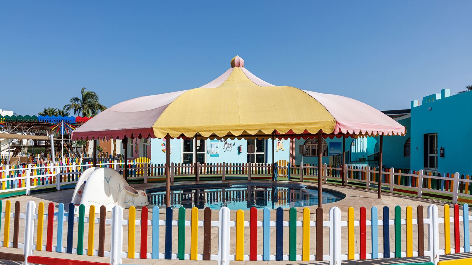 pools-outdoor-childrens-pool