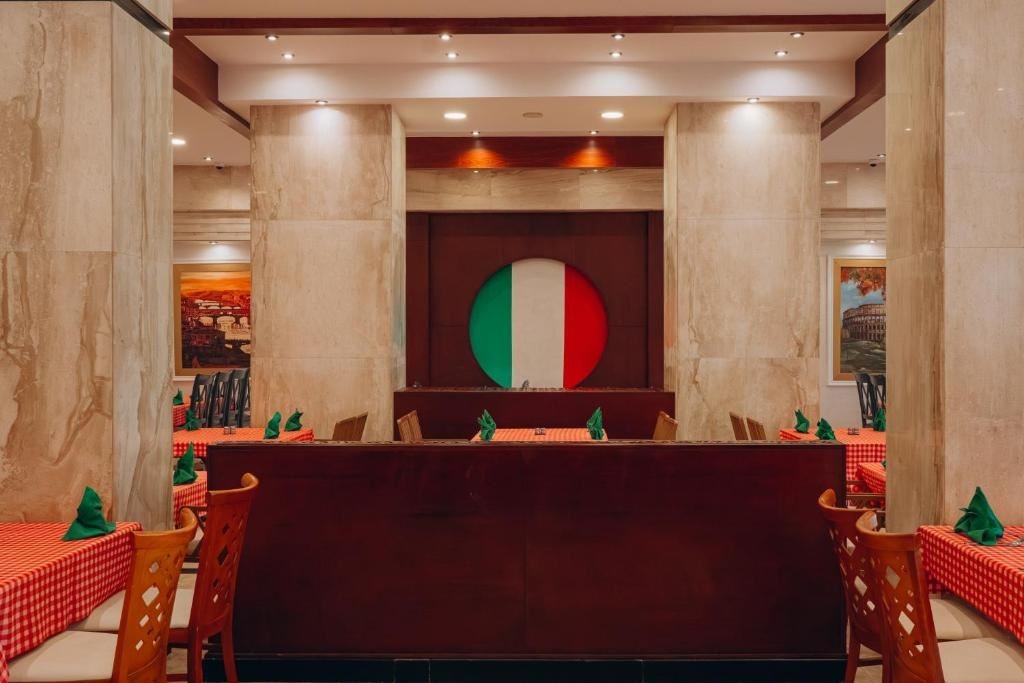 restaurants-restaurants