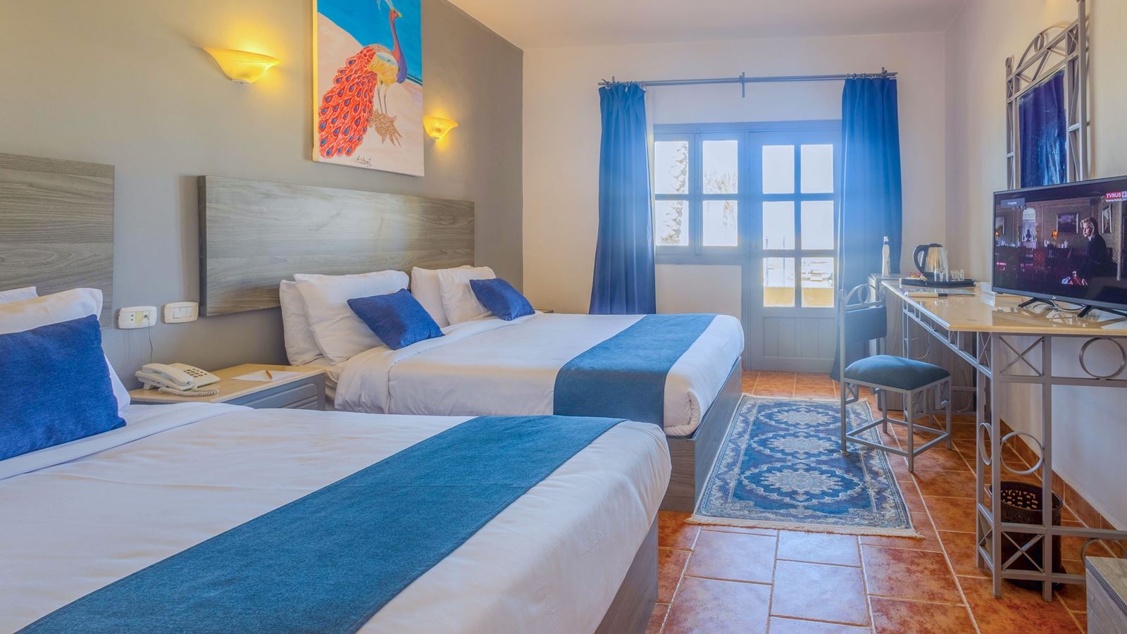 rooms-family-room-garden-view