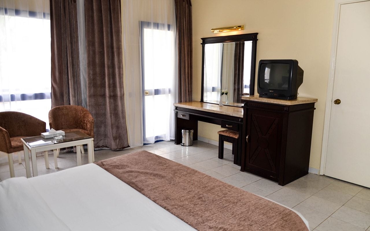 rooms-standard-twin-room-with-garden-view