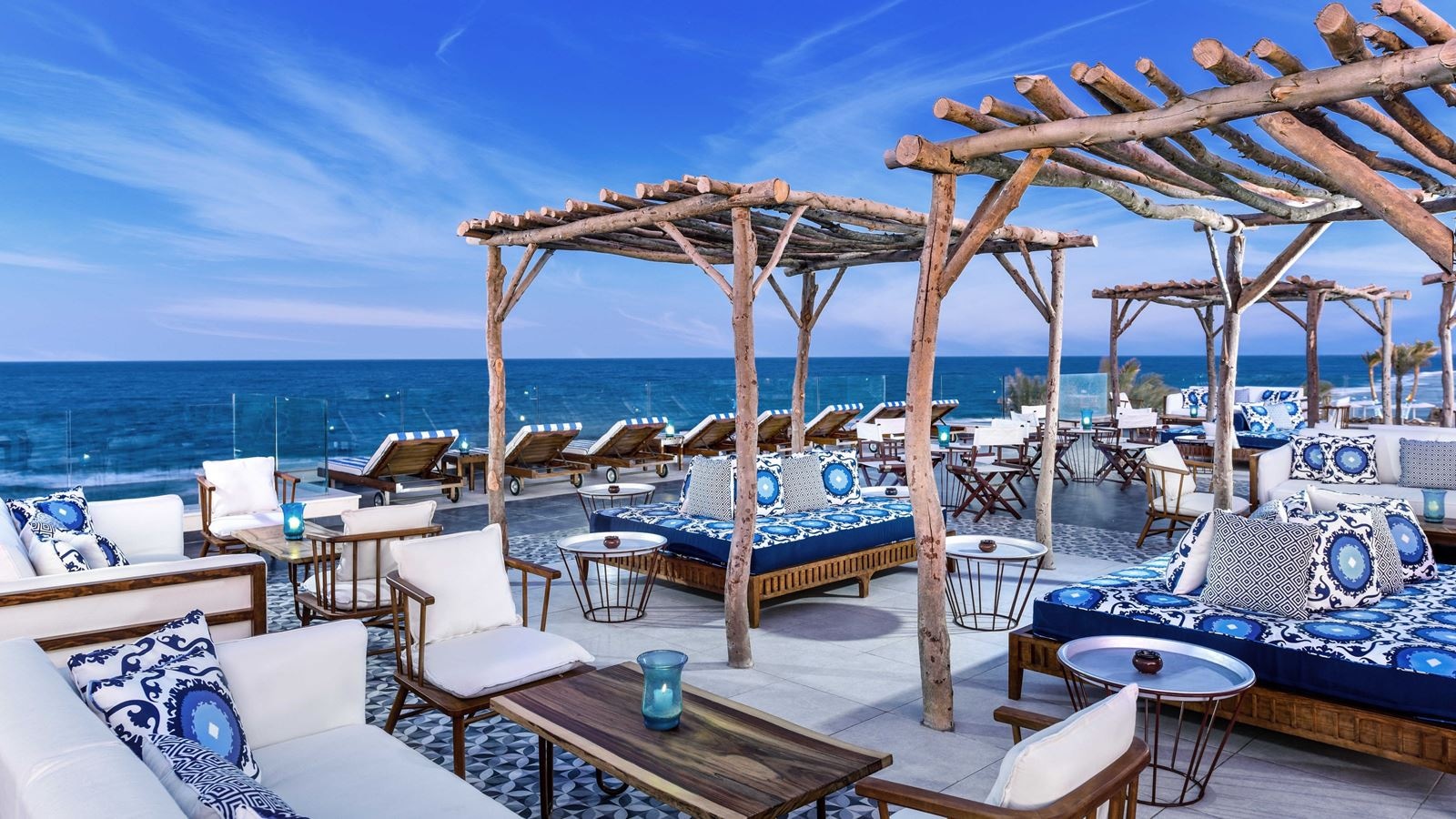 bars-breeze-roof-bar