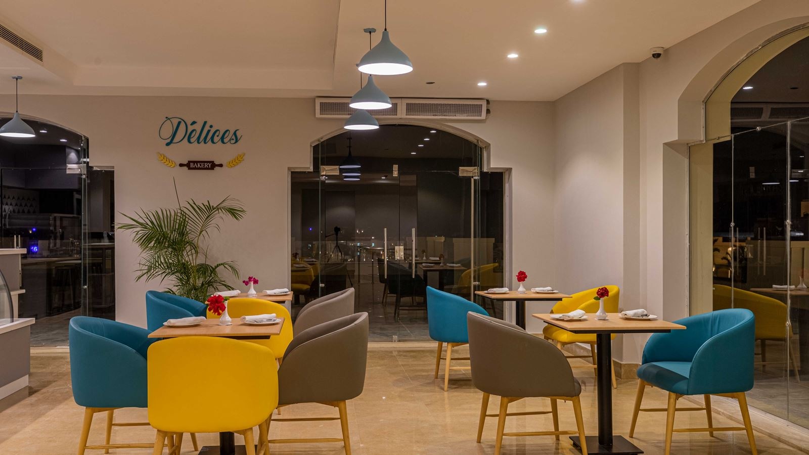 restaurants-delices-café--bakery