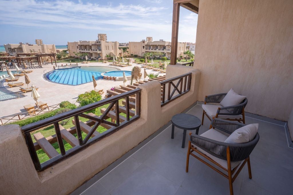 rooms-room-superior-side-seaview