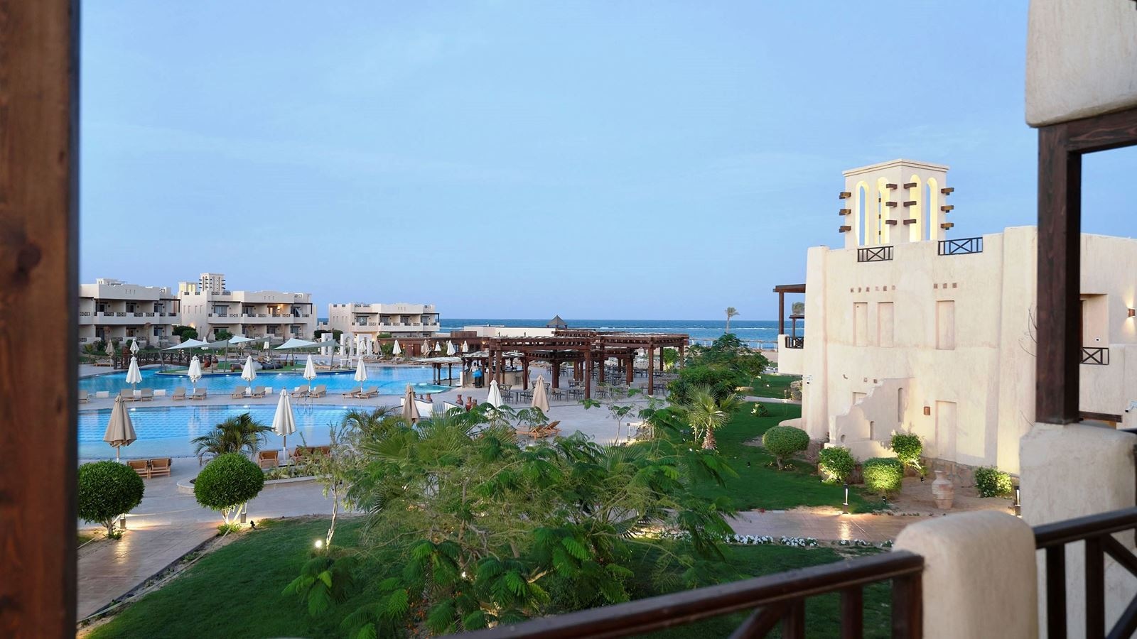 rooms-room-superior-seaview