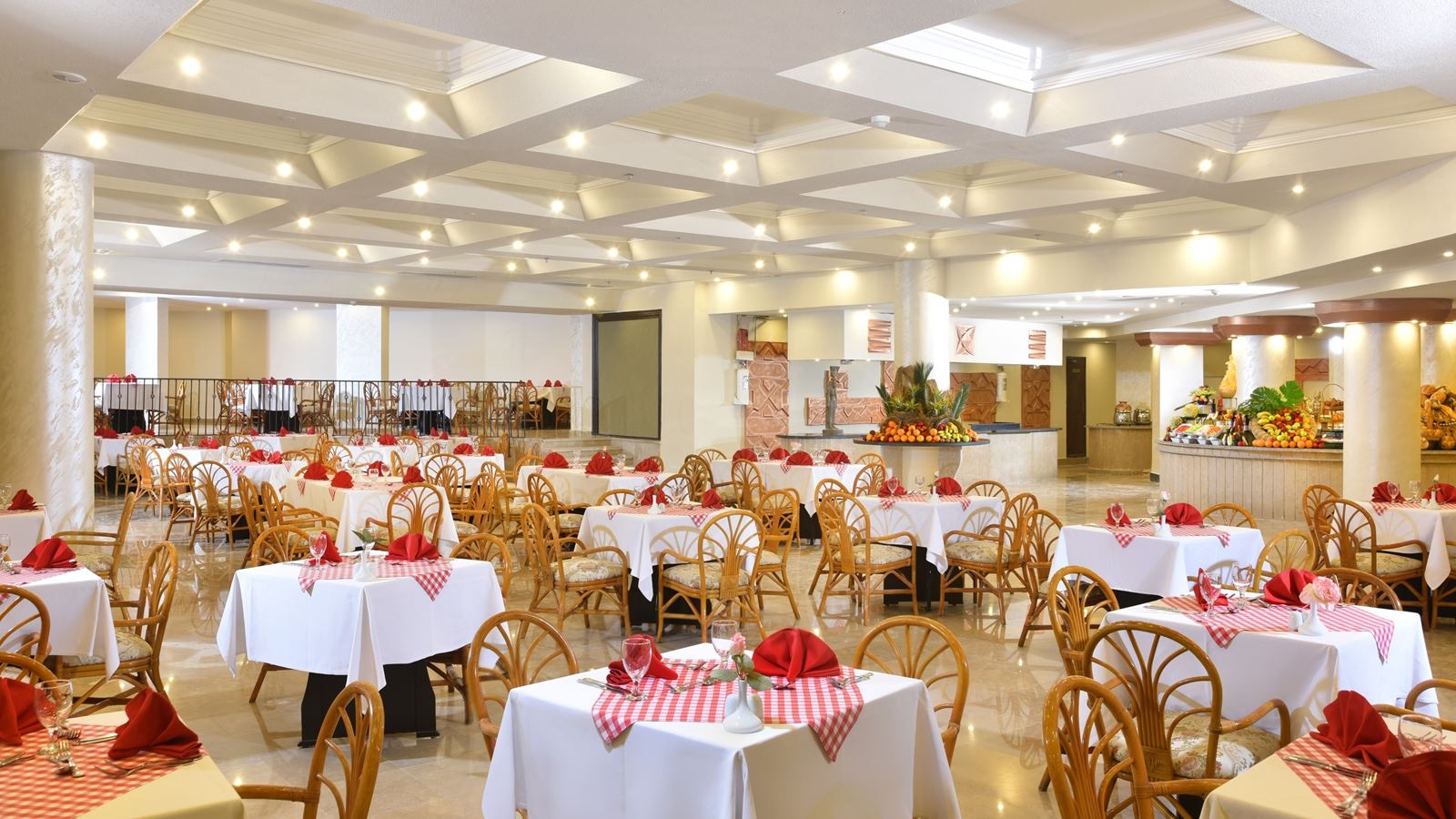 restaurants-main-restaurant--serena