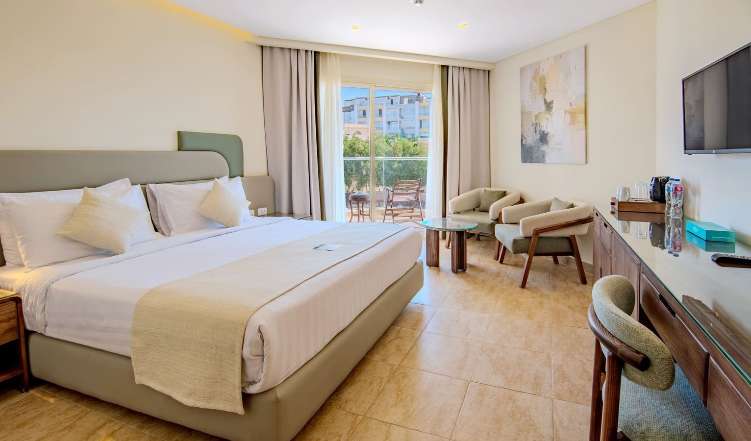 rooms-standard-room-back--pool--partial-sea-view