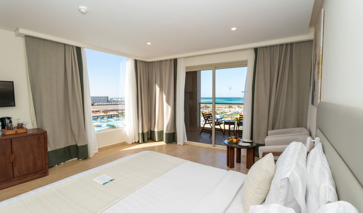 rooms-superior-room-sea-view