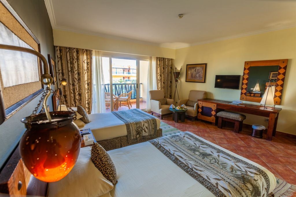 rooms-room-standard-seaview