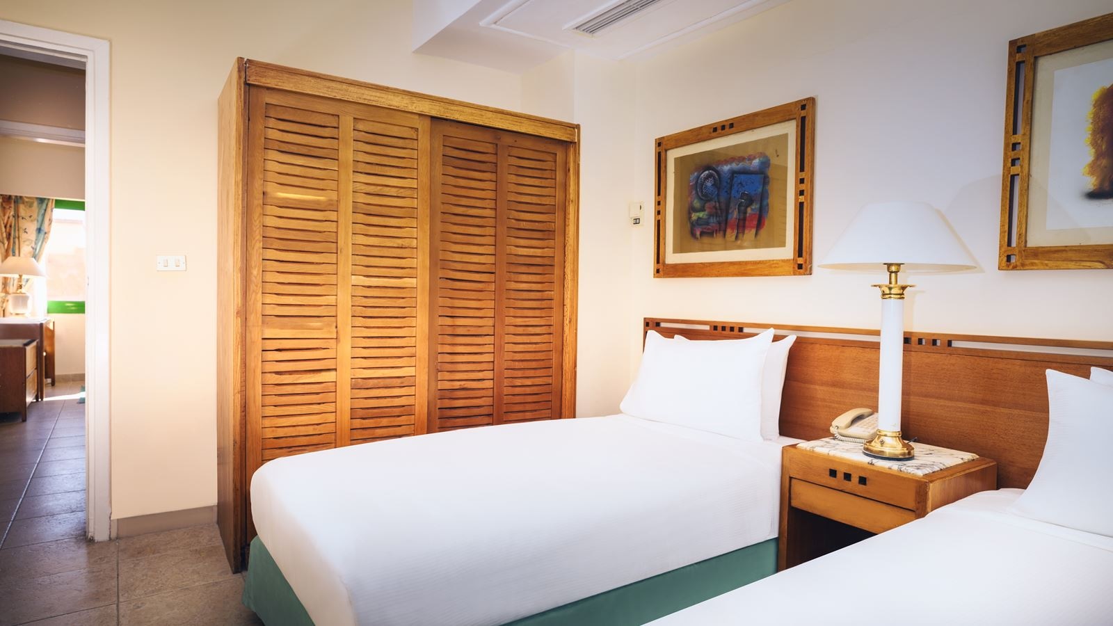 rooms-family-suite-2nd-line-garden-side