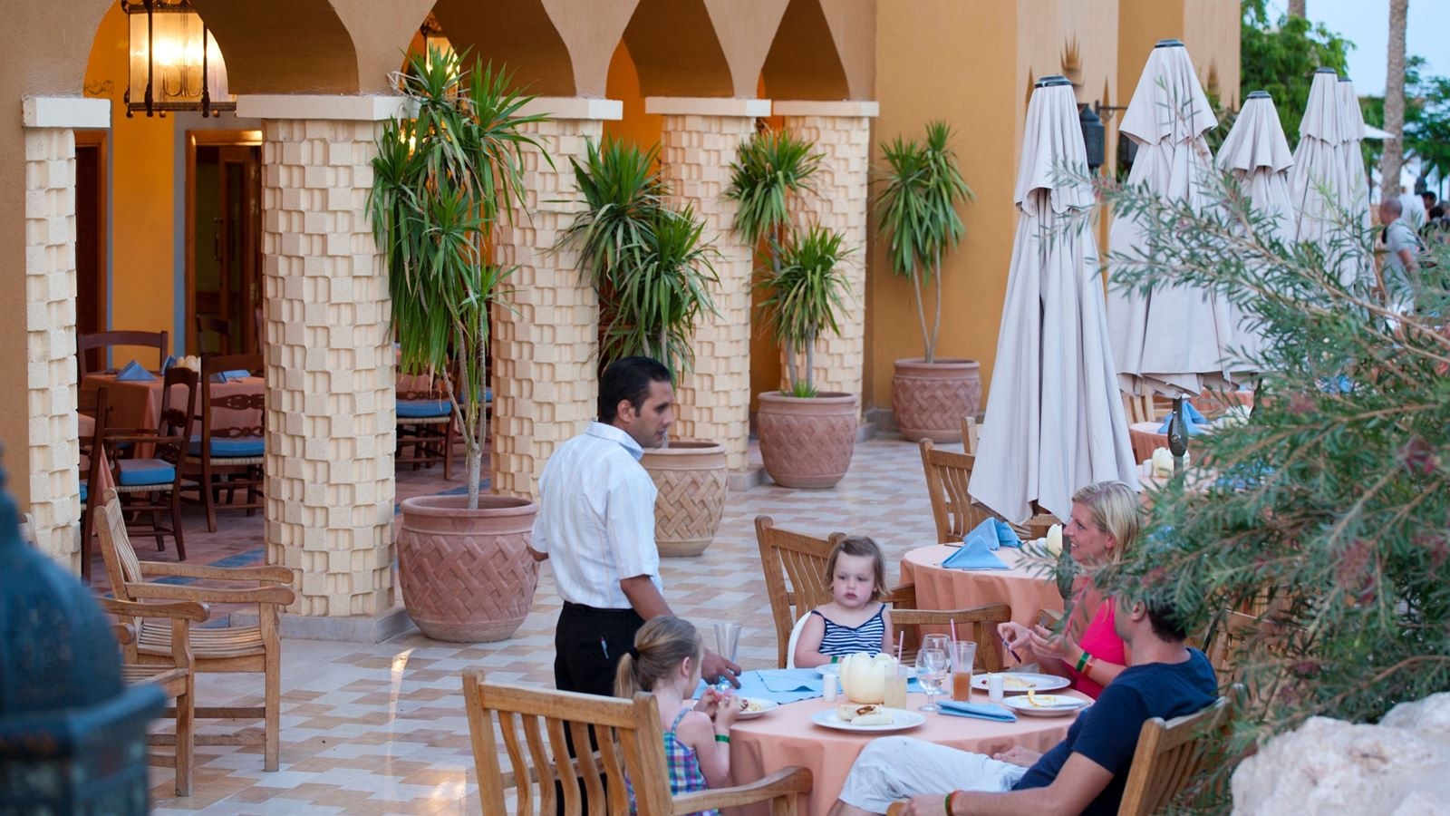 restaurants-restaurants