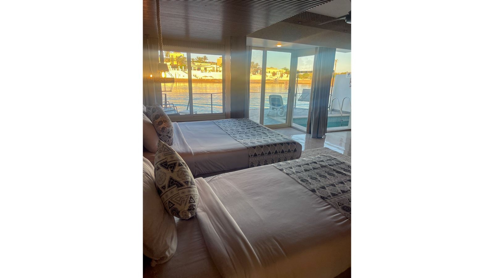 rooms-lagoon-bungalows-with-private-pool