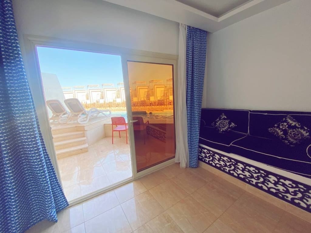 rooms-superior--swim-up