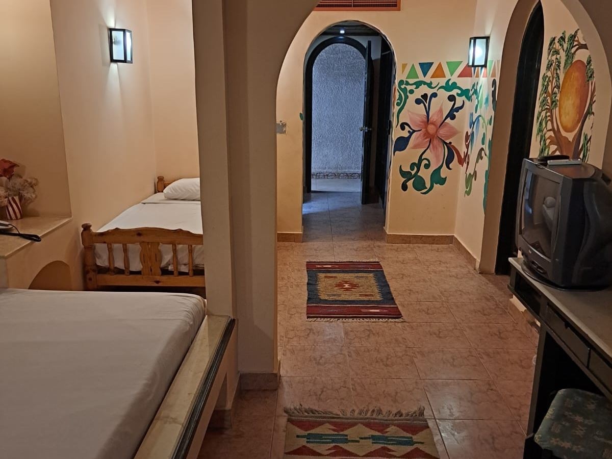 rooms-superior-room-pool-view