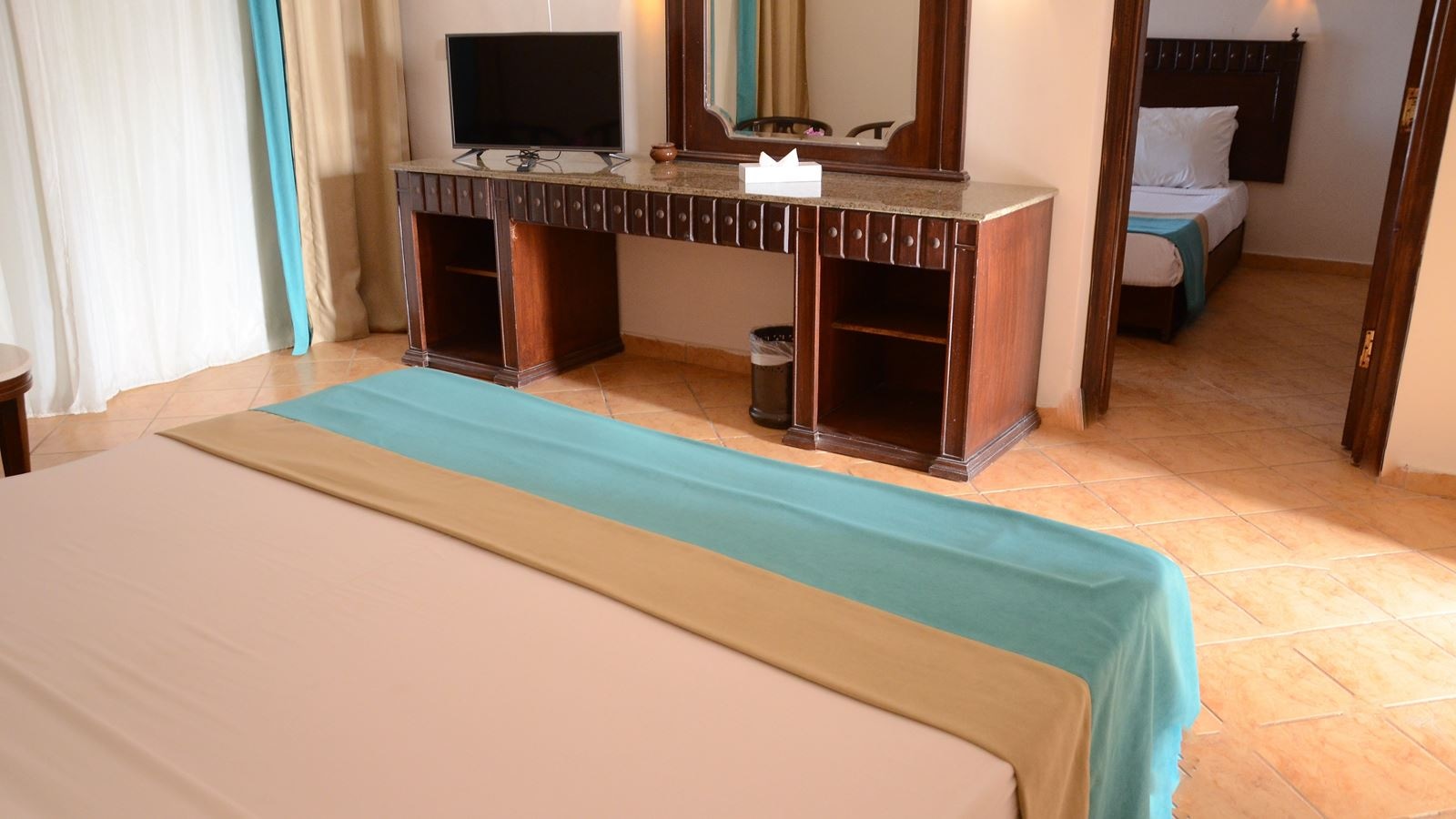 rooms-family-suite--2-interconnection-room-