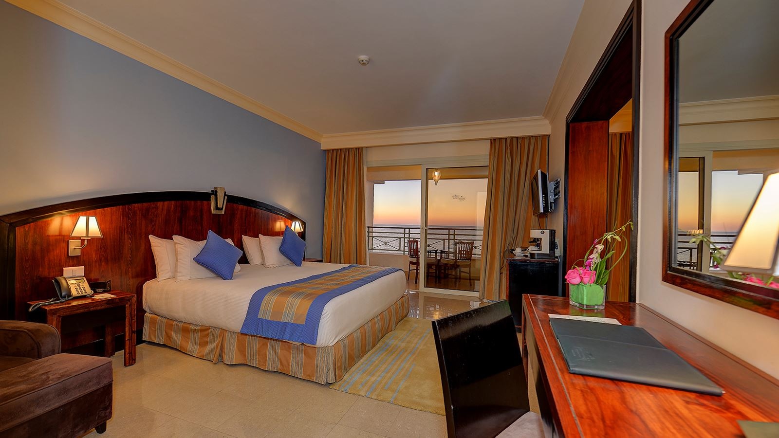 rooms-executive-suite