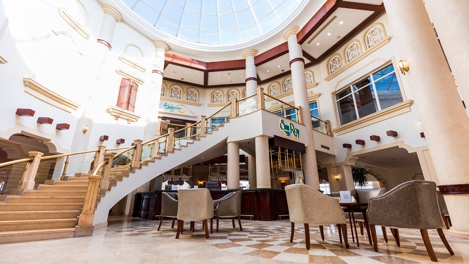 bars-sun-ray-lobby-bar