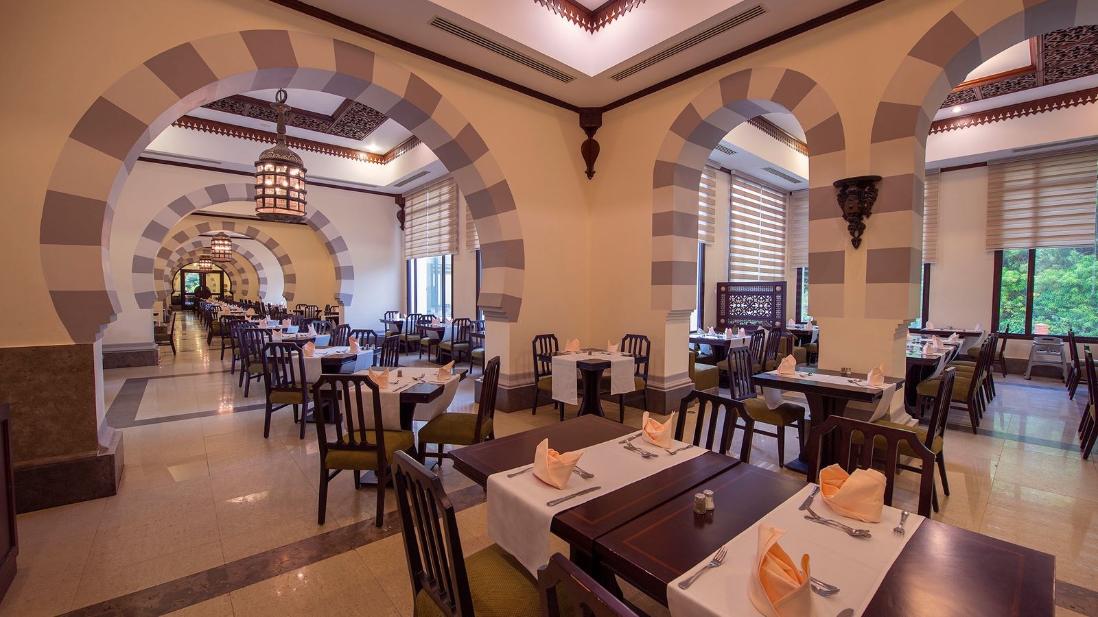 restaurants-andalus-restaurant