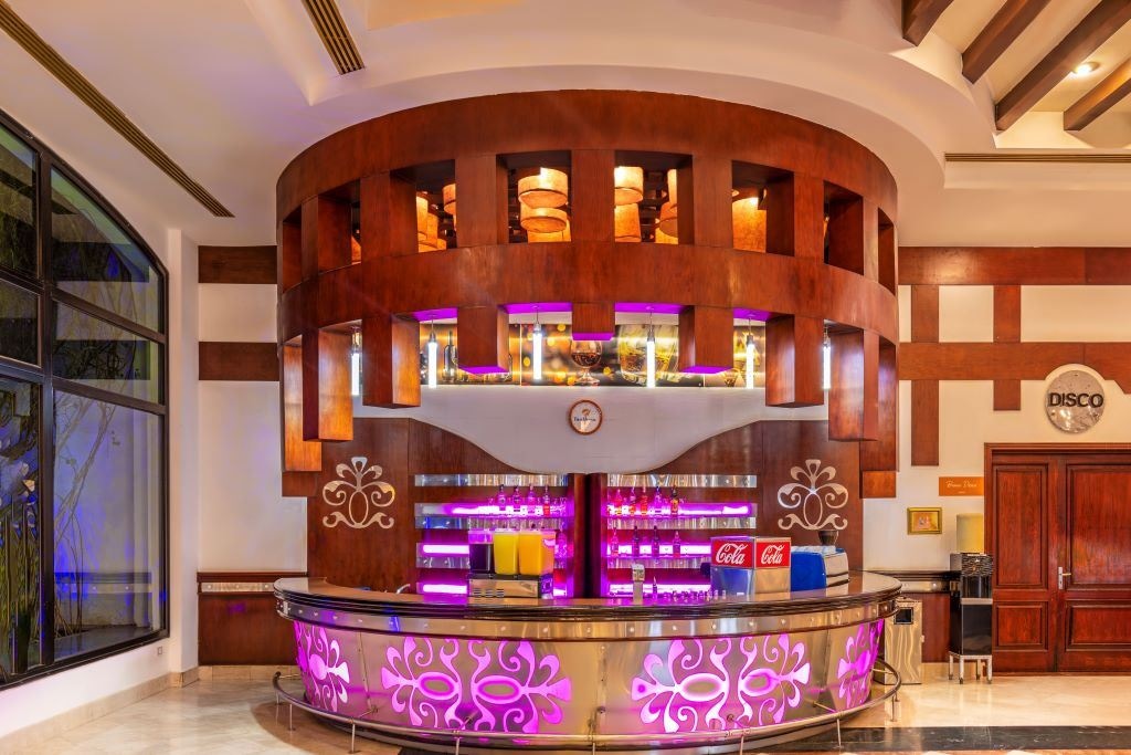 bars-marhaba-lobby-bar