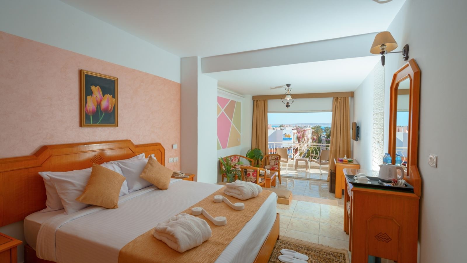 rooms-superior-sea-and-pool-view-room