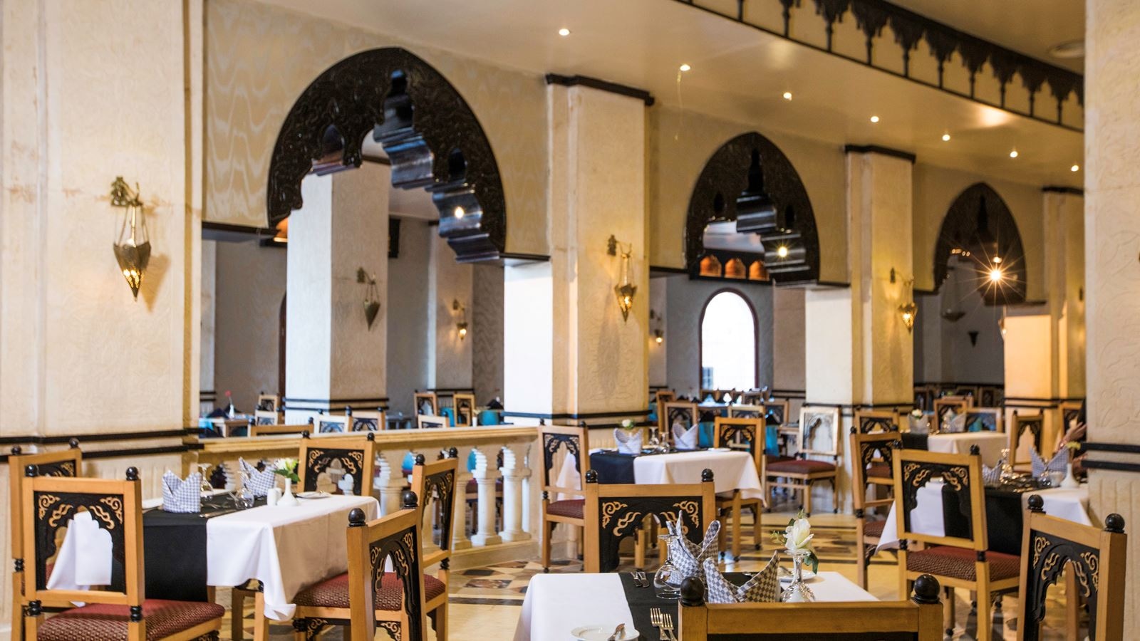 restaurants-sharzad-international-restaurant