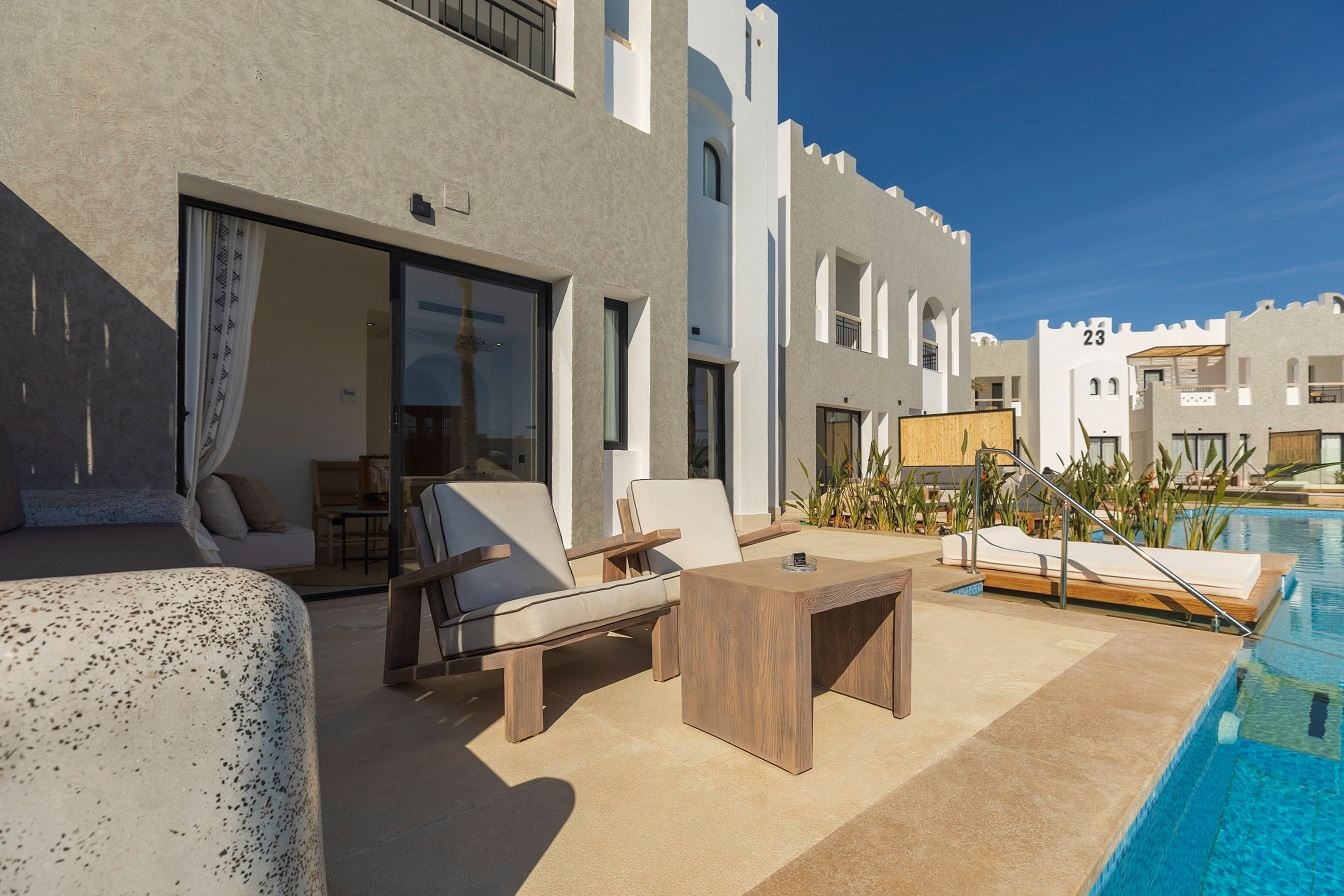 rooms-posh-club-junior-swimup-suite