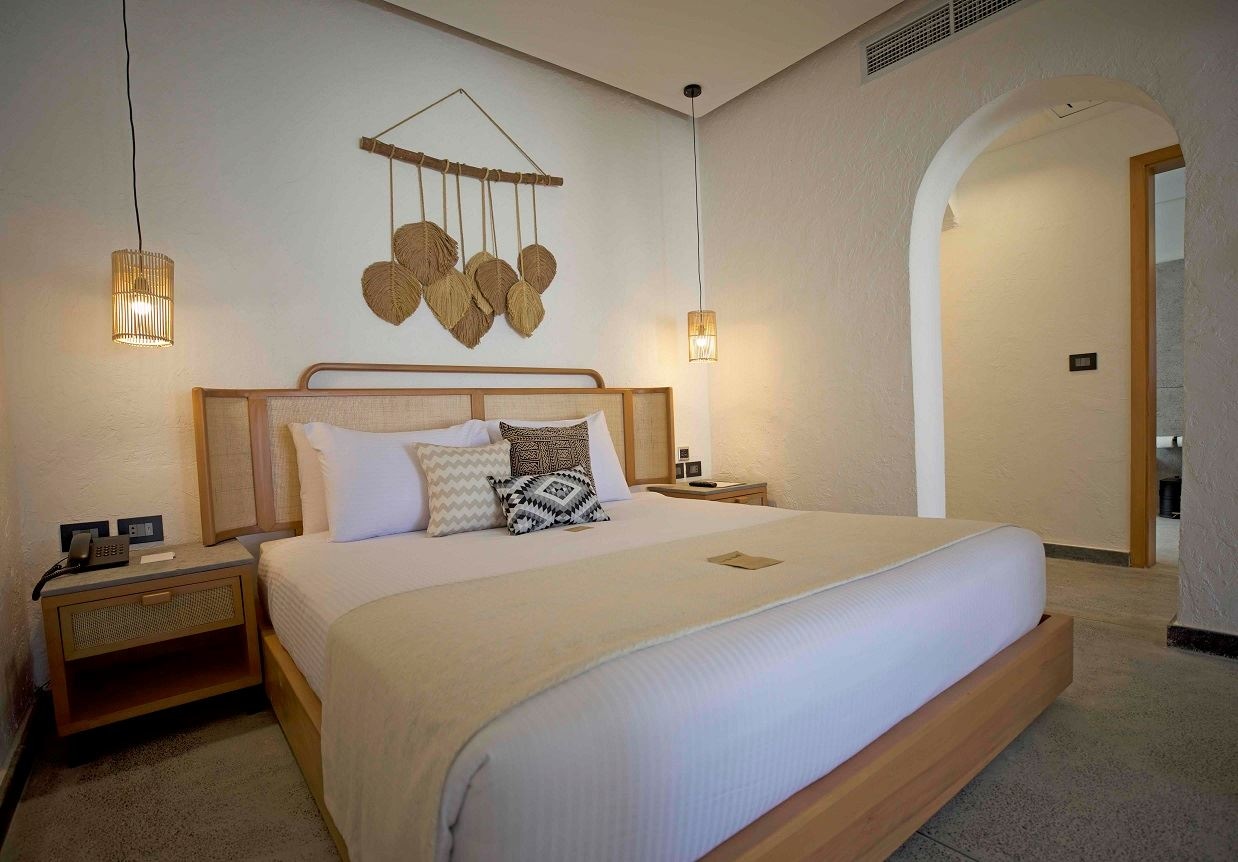 rooms-posh-club-tucana-pool-suite