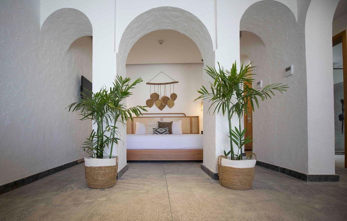 rooms-posh-club-tucana-pool--jacuzzi-suite