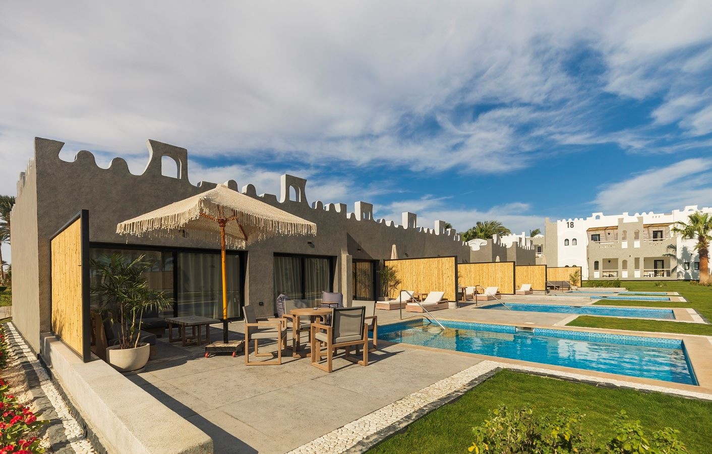 rooms-posh-club-executive-pool--jacuzzi-suite