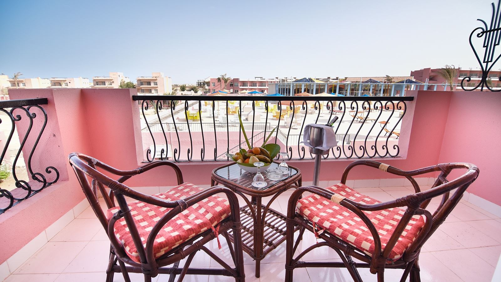 rooms-standard-room-garden-view