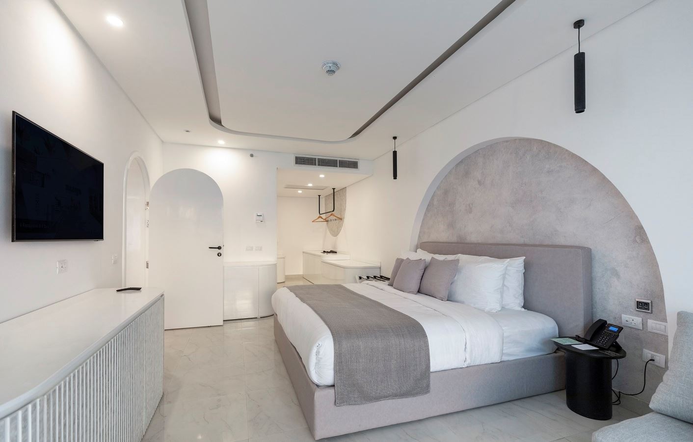 rooms-posh-club-executive-pool--suite-pv