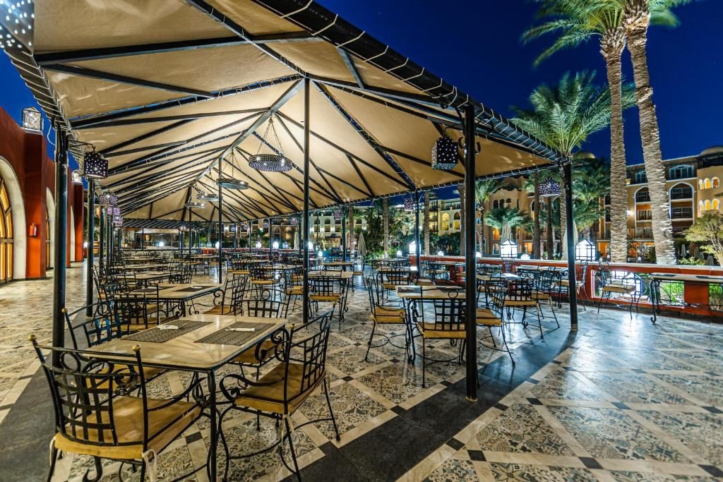 restaurants-restaurants