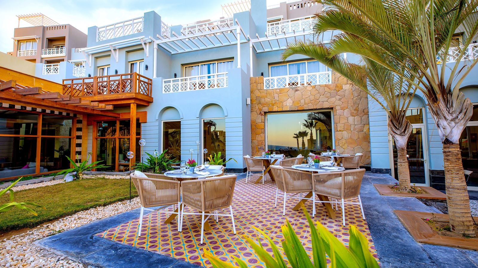 restaurants-lebanese-terrace-restaurant