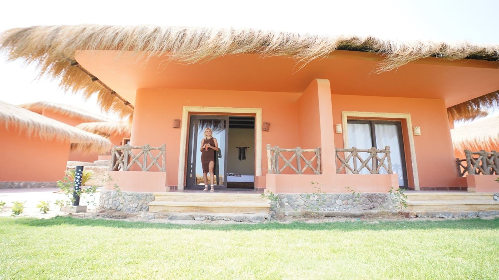 rooms-deluxe-beach-front